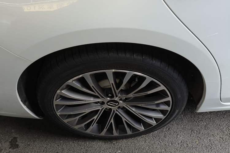 Used Bestune B70 2024 Dragon Edition 1.5T Leading Model Right Rear Wheel Hub