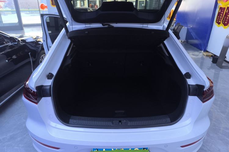 Used Bestune B70 2024 Dragon Edition 1.5T Leading Model Trunk