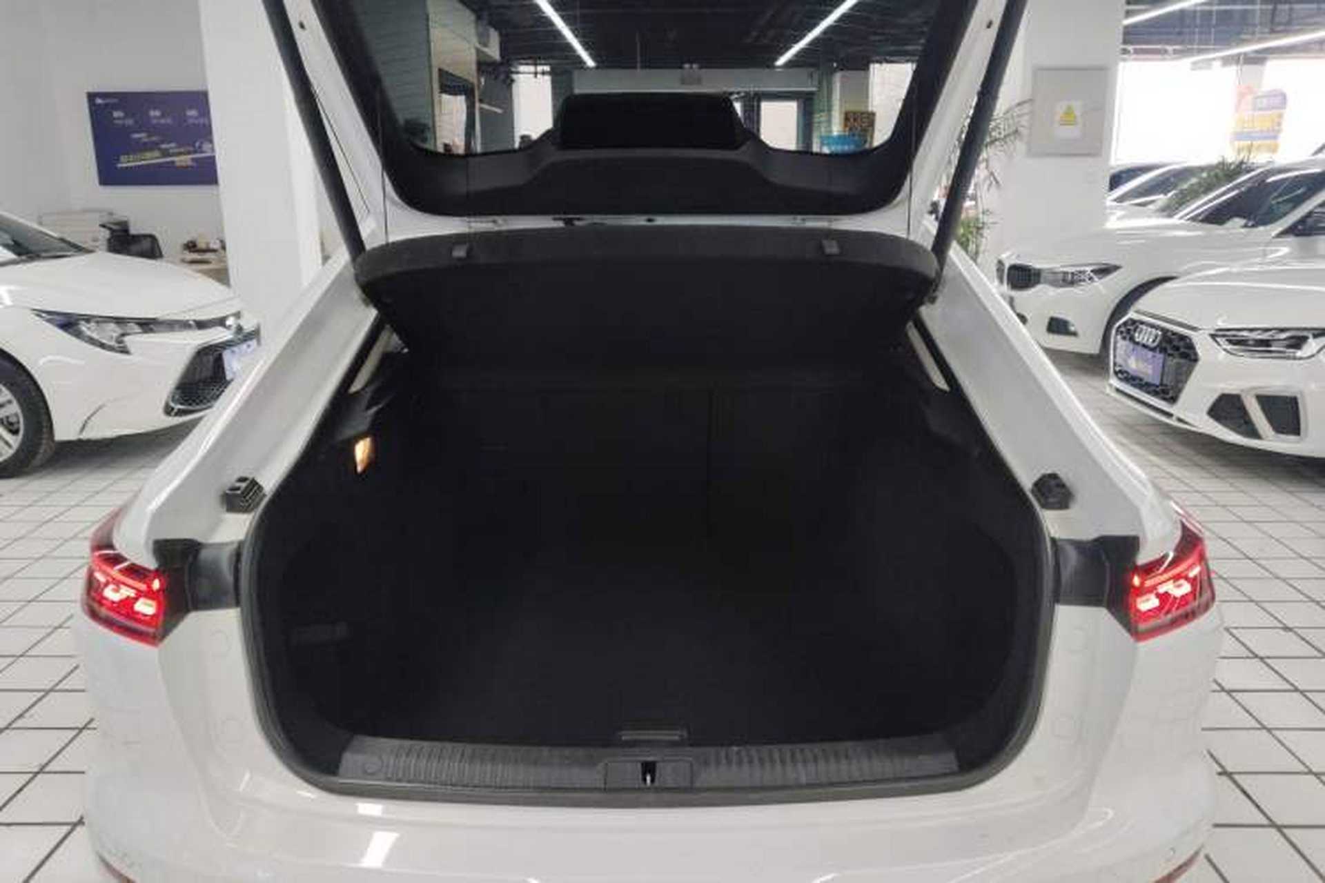 Used Bestune B70 2024 Dragon Edition 1.5T Leading Model Trunk