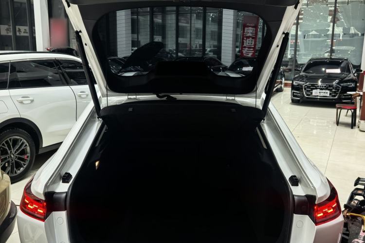 Used Bestune B70 2024 Dragon Edition 1.5T Leading Model Trunk
