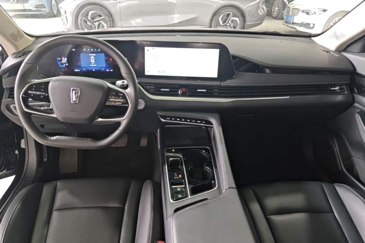 Used Bestune B70 2025 Dragon Edition 1.5T Enjoyment Model Center Console
