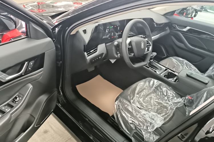 Used Bestune B70 2025 Dragon Edition 1.5T Quality Enjoyment Model Driver Seat