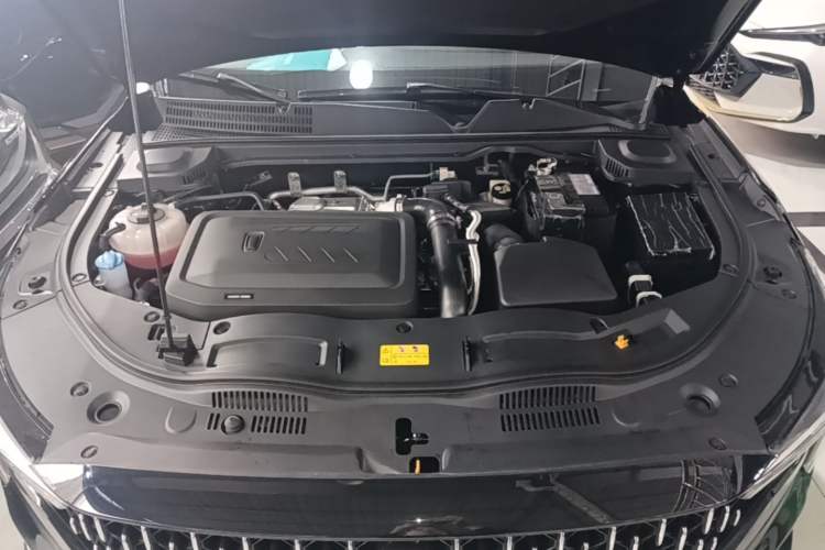 Used Bestune B70 2025 Dragon Edition 1.5T Quality Enjoyment Model Engine Bay