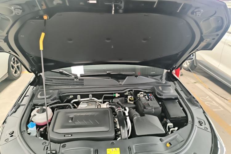 Used Bestune B70 2025 Dragon Edition 1.5T Quality Enjoyment Model Engine Bay
