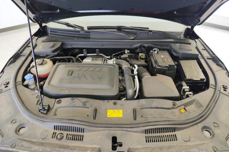 Used Bestune B70 2025 Dragon Edition 1.5T Enjoyment Model Engine Bay