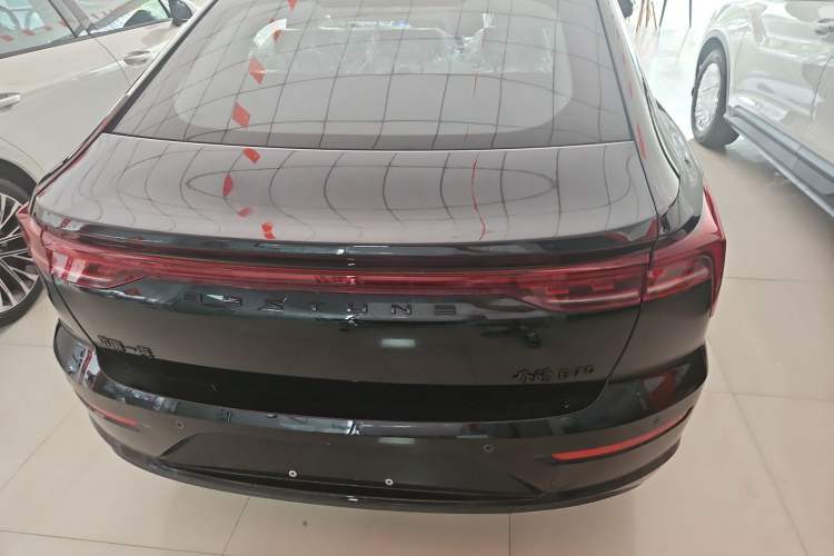 Used Bestune B70 2025 Dragon Edition 1.5T Black Knight Exterior 5