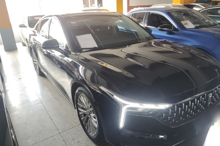 Used Bestune B70 2025 Dragon Edition 1.5T Quality Enjoyment Model Front Right 45 Deg