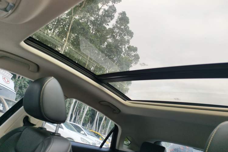 Used Bestune B70 2025 Dragon Edition 1.5T Enjoyment Model Headliner