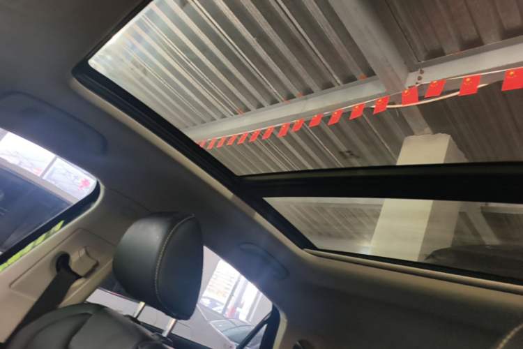 Used Bestune B70 2025 Dragon Edition 1.5T Enjoyment Model Headliner