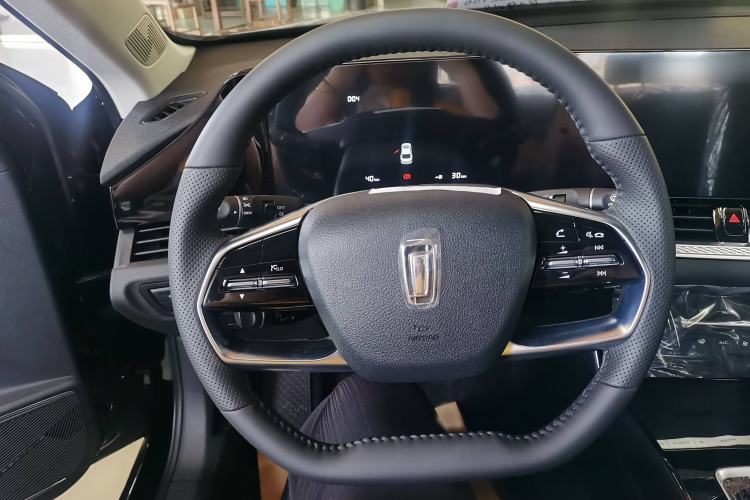 Used Bestune B70 2025 Dragon Edition 1.5T Quality Enjoyment Model Interior 1