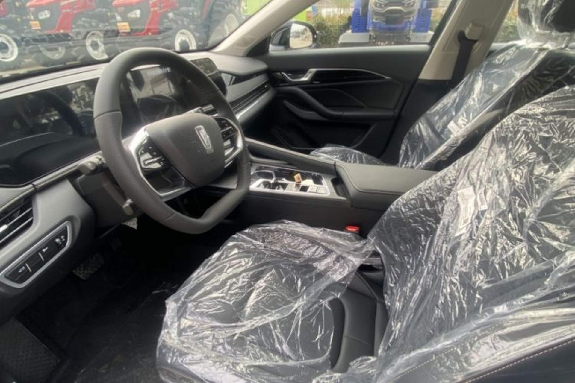 Used Bestune B70 2025 Dragon Edition 1.5T Enjoy Customization Model Interior 1