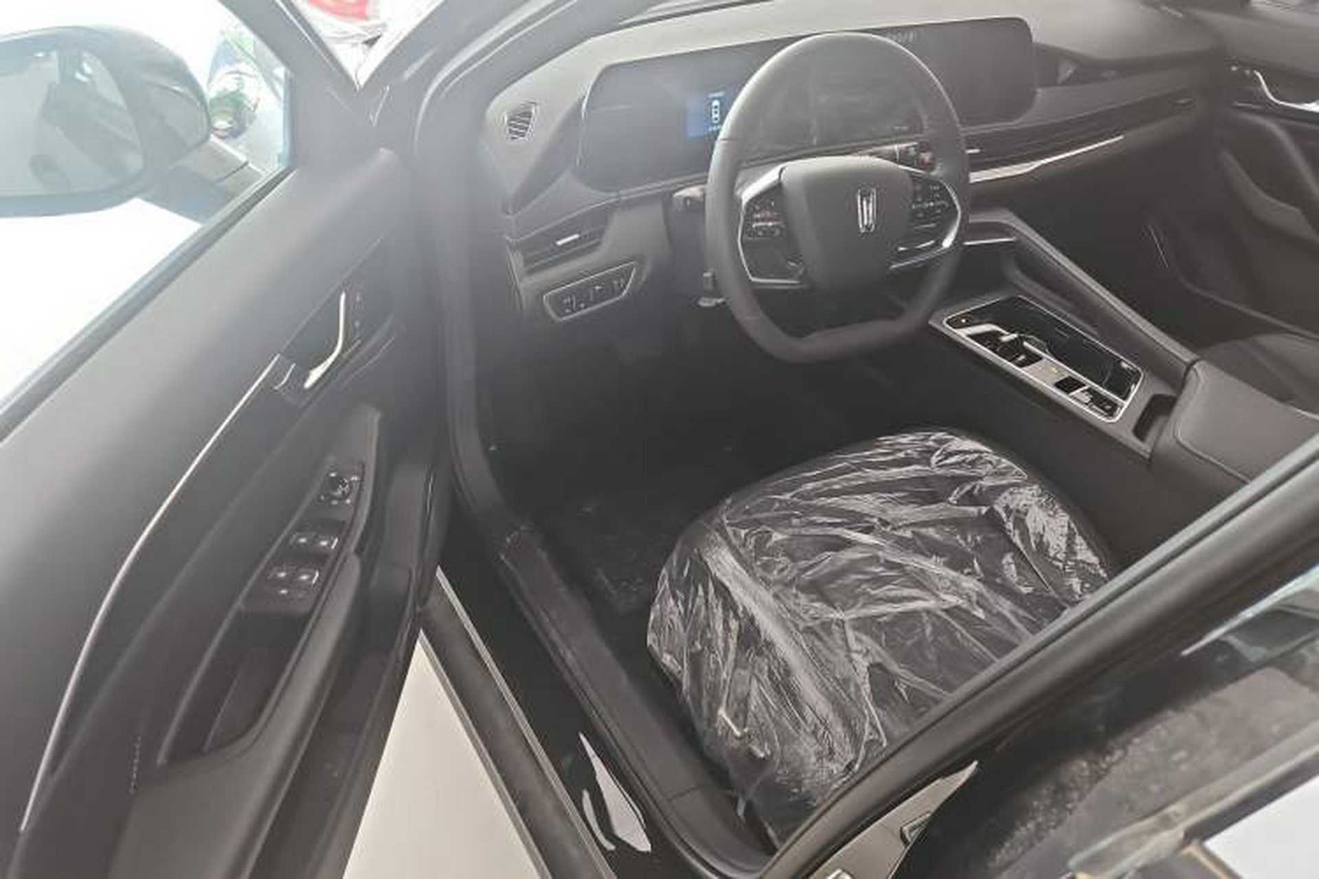 Used Bestune B70 2025 Dragon Edition 1.5T Black Knight Interior 2