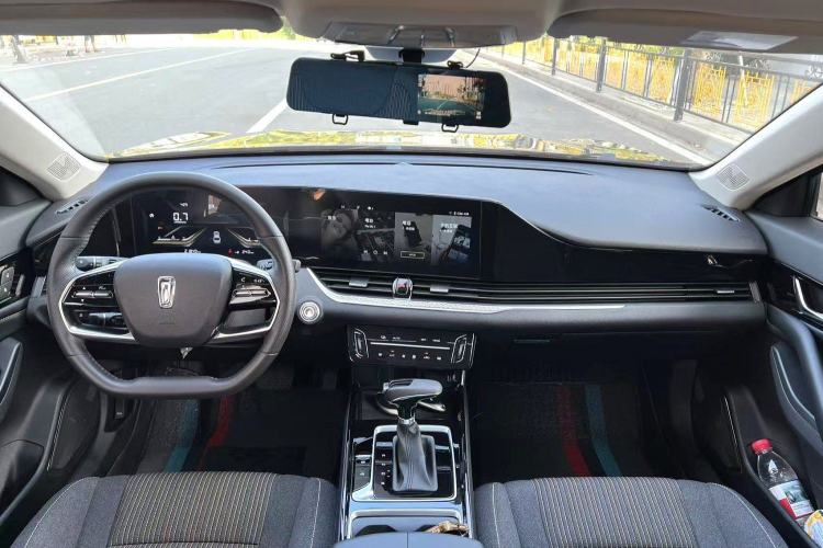 Used Bestune B70 2025 Dragon Edition 1.5T Quality Enjoyment Model Interior 2