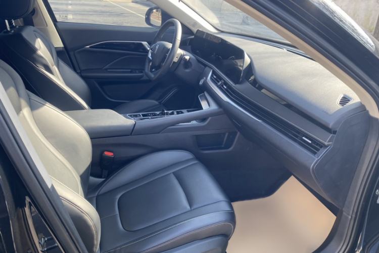 Used Bestune B70 2025 Dragon Edition 1.5T Comfort Model Interior 5