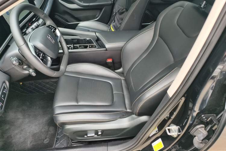 Used Bestune B70 2025 Dragon Edition 1.5T Enjoyment Model Left Front Seat