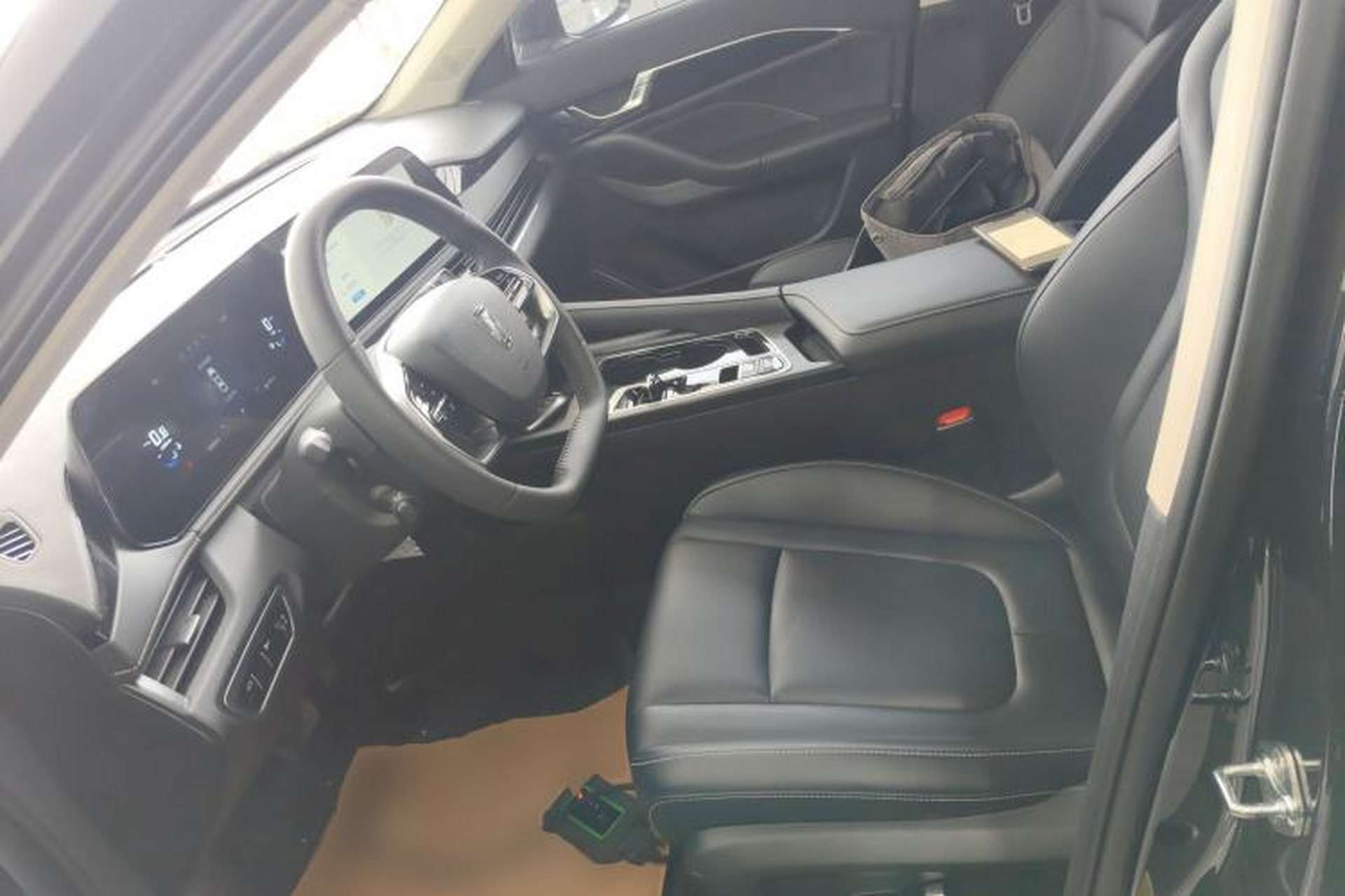 Used Bestune B70 2025 Dragon Edition 1.5T Enjoyment Model Left Front Seat