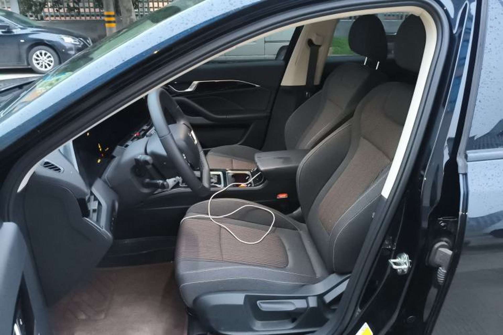 Used Bestune B70 2025 Dragon Edition 1.5T Quality Enjoyment Model Left Front Seat