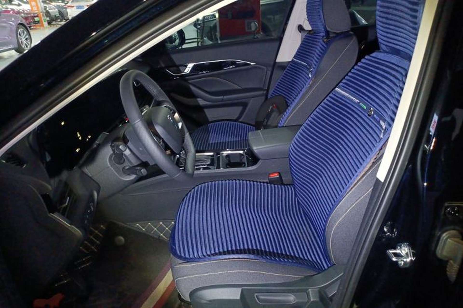 Used Bestune B70 2025 Dragon Edition 1.5T Quality Enjoyment Model Left Front Seat