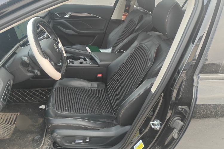 Used Bestune B70 2025 Dragon Edition 1.5T Enjoyment Model Left Front Seat