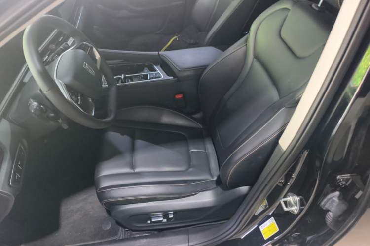 Used Bestune B70 2025 Dragon Edition 1.5T Enjoyment Model Left Front Seat