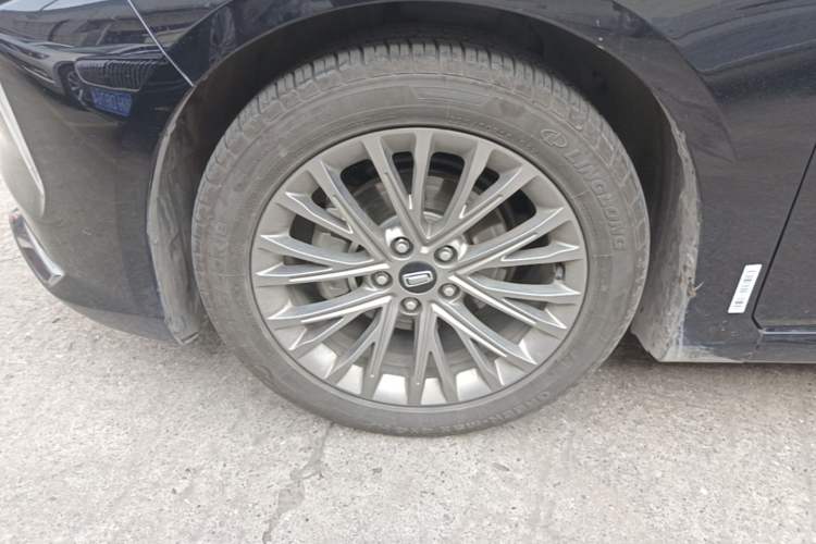 Used Bestune B70 2025 Dragon Edition 1.5T Quality Enjoyment Model Left Front Wheel Hub