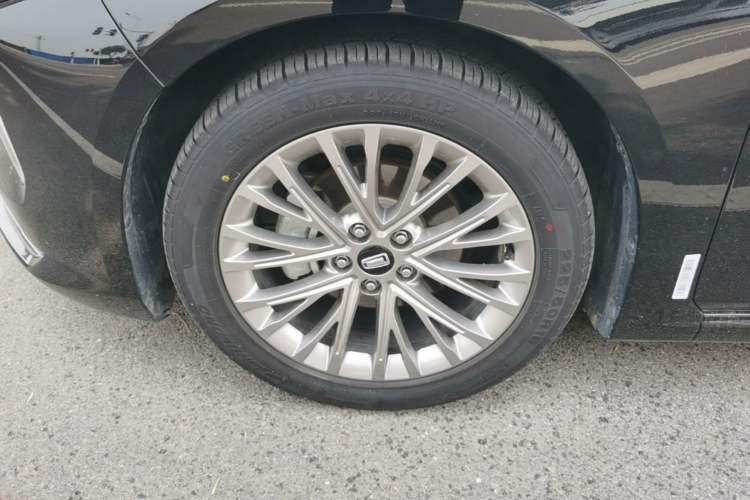 Used Bestune B70 2025 Dragon Edition 1.5T Enjoyment Model Left Front Wheel Hub