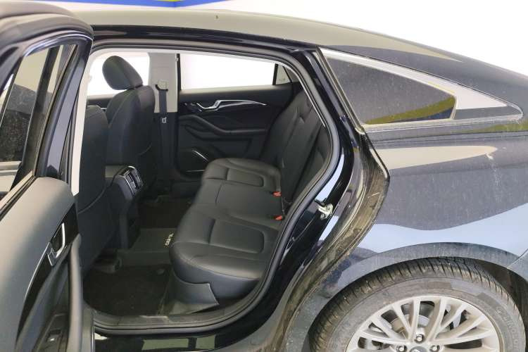 Used Bestune B70 2025 Dragon Edition 1.5T Enjoyment Model Left Rear Seat
