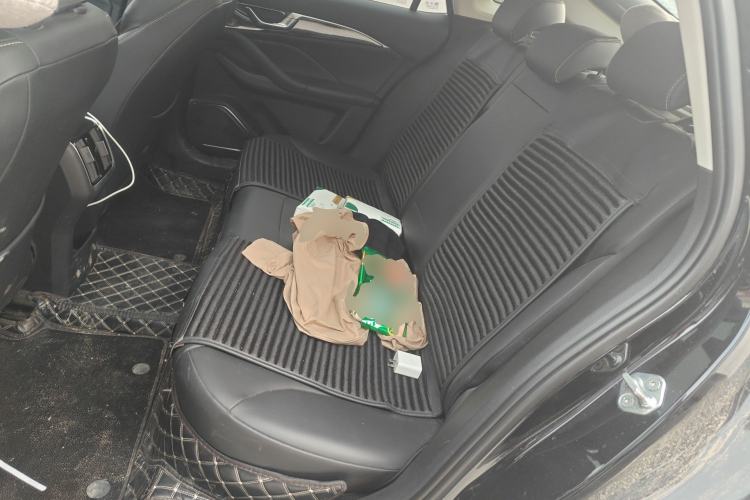 Used Bestune B70 2025 Dragon Edition 1.5T Enjoyment Model Left Rear Seat