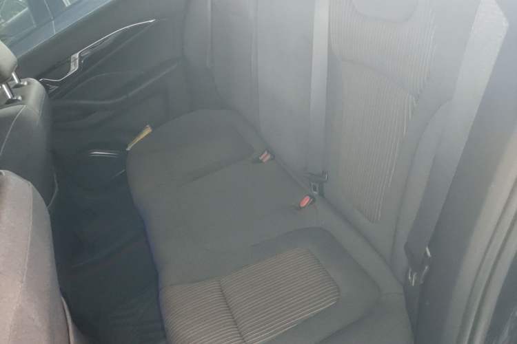 Used Bestune B70 2025 Dragon Edition 1.5T Quality Enjoyment Model Left Rear Seat