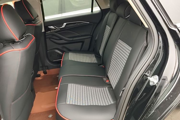 Used Bestune B70 2025 Dragon Edition 1.5T Quality Enjoyment Model Left Rear Seat