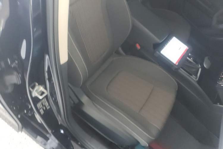 Used Bestune B70 2025 Dragon Edition 1.5T Quality Enjoyment Model Right Front Seat