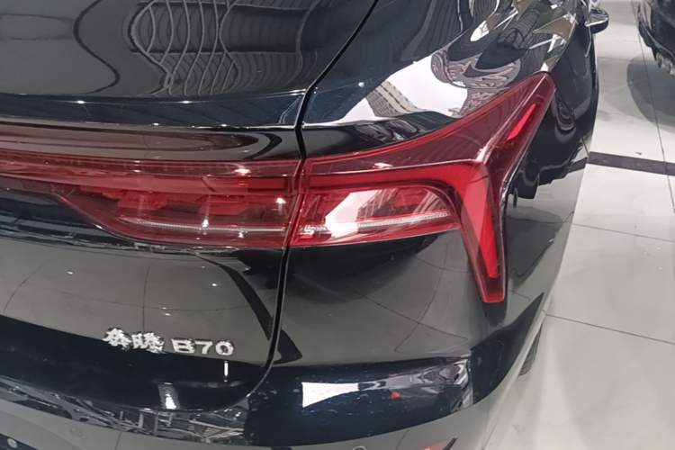Used Bestune B70 2025 Dragon Edition 1.5T Quality Enjoyment Model Right Rear Taillight