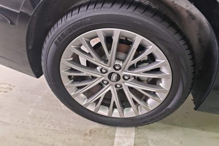 Used Bestune B70 2025 Dragon Edition 1.5T Enjoyment Model Right Rear Wheel Hub
