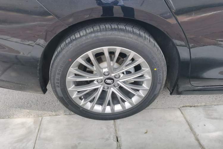Used Bestune B70 2025 Dragon Edition 1.5T Enjoyment Model Right Rear Wheel Hub