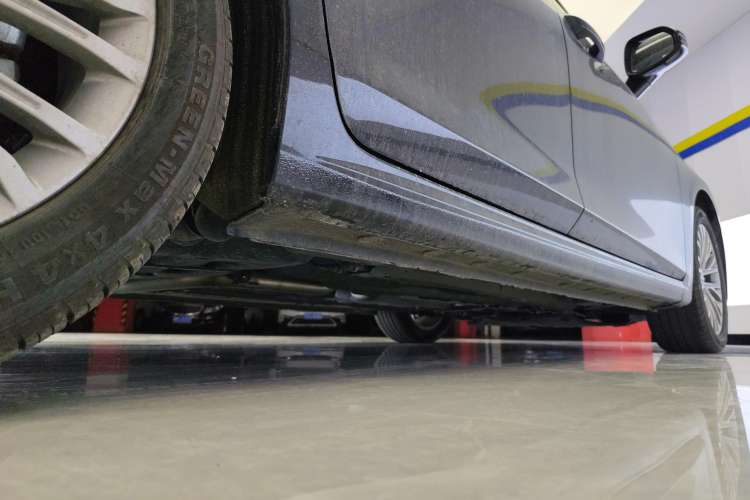 Used Bestune B70 2025 Dragon Edition 1.5T Enjoyment Model Right Side Sill