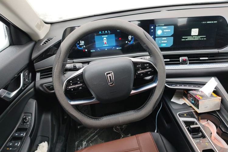 Used Bestune B70 2025 Dragon Edition 1.5T Enjoyment Model Steering Wheel