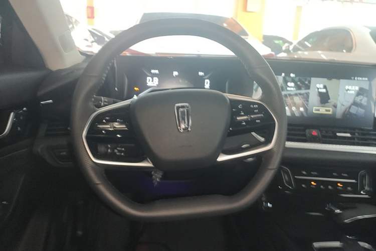 Used Bestune B70 2025 Dragon Edition 1.5T Quality Enjoyment Model Steering Wheel