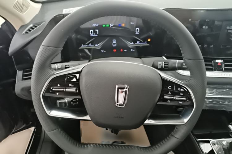 Used Bestune B70 2025 Dragon Edition 1.5T Quality Enjoyment Model Steering Wheel
