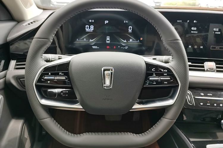 Used Bestune B70 2025 Dragon Edition 1.5T Quality Enjoyment Model Steering Wheel