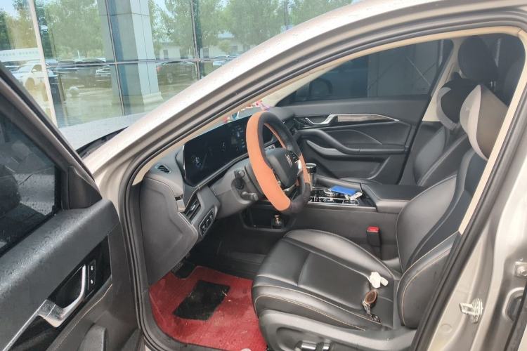 Used Bestune B70 2025 Dragon Edition 1.5T Comfort Model Driver Seat