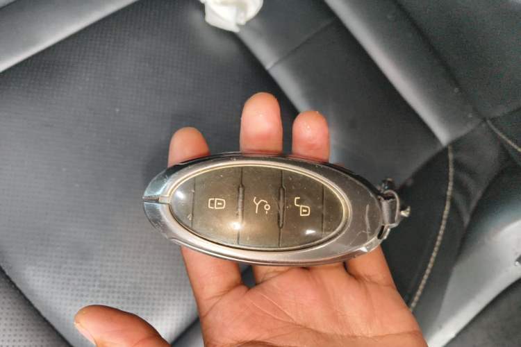 Used Bestune B70 2025 Dragon Edition 1.5T Comfort Model Vehicle Key