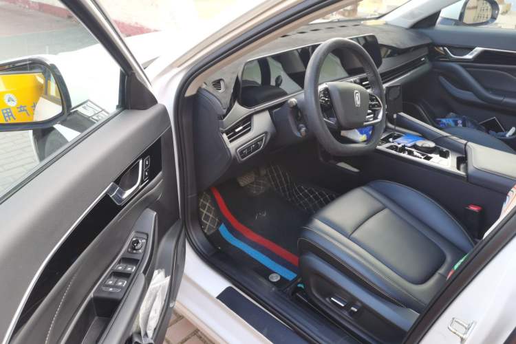 Used Bestune B70 2025 Dragon Edition 1.5T Enjoyment Model Driver Seat