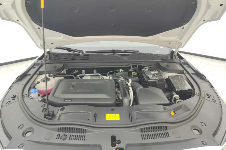 Used Bestune B70 2025 Dragon Edition 1.5T Enjoyment Model Engine Bay