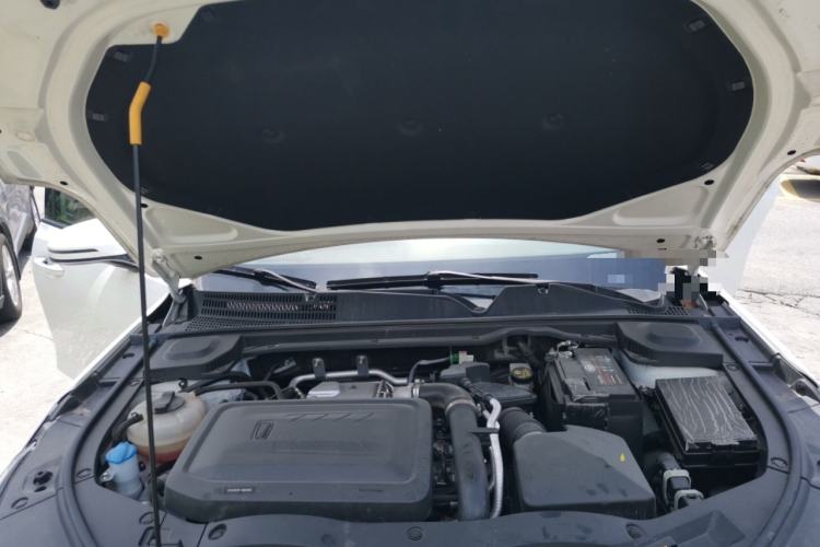 Used Bestune B70 2025 Dragon Edition 1.5T Enjoyment Model Engine Bay