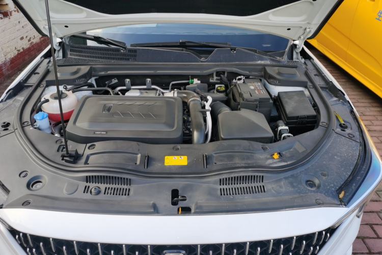 Used Bestune B70 2025 Dragon Edition 1.5T Enjoyment Model Engine Bay