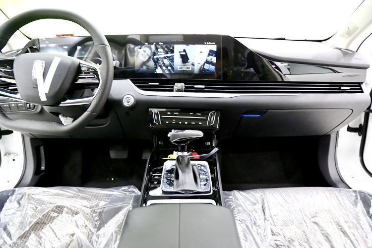 Used Bestune B70 2025 Dragon Edition 1.5T Enjoy Customization Model Interior 1