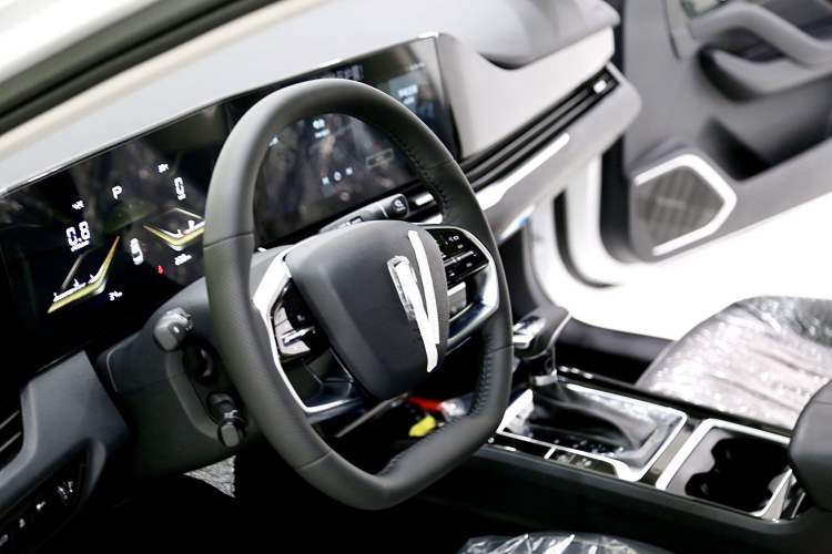 Used Bestune B70 2025 Dragon Edition 1.5T Enjoy Customization Model Interior 2