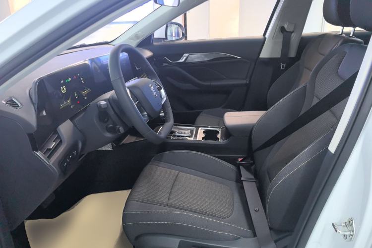 Used Bestune B70 2025 Dragon Edition 1.5T Quality Enjoyment Model Left Front Seat