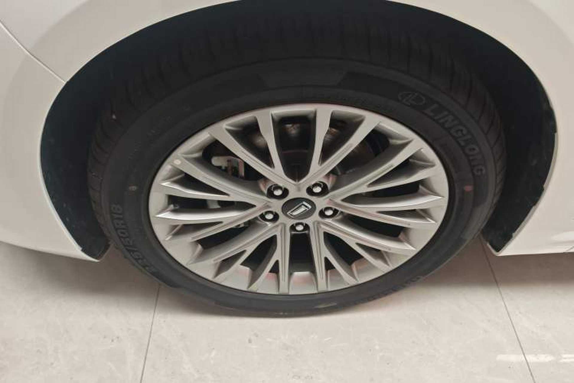 Used Bestune B70 2025 Dragon Edition 1.5T Enjoyment Model Left Front Wheel Hub