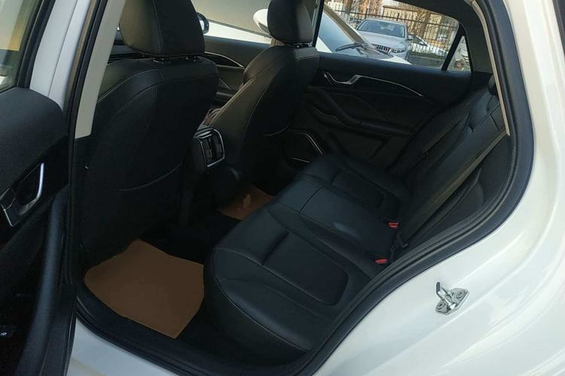 Used Bestune B70 2025 Dragon Edition 1.5T Enjoyment Model Left Rear Seat